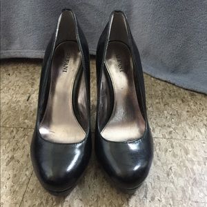 Size 6.5 black Alfani heels
